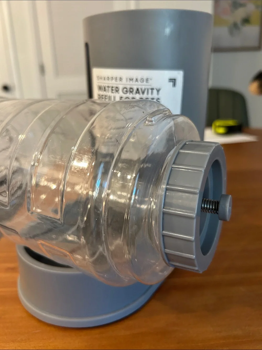 Sharper Image Water Gravity Refill for Pets. Dogs and cats.